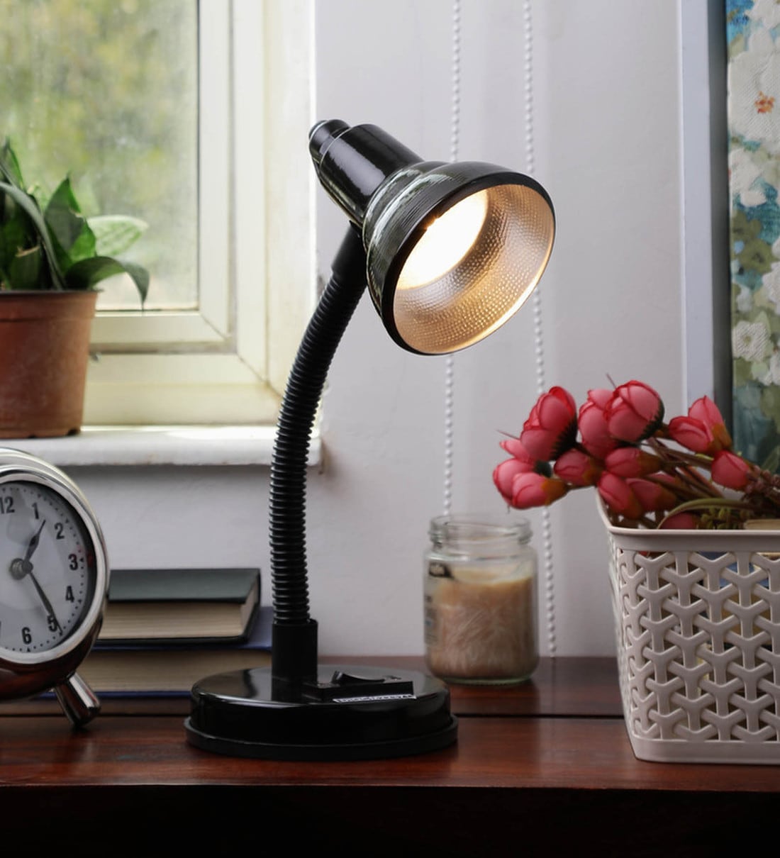 Buy Black Metal Shade Study Lamp With Metal Base By Tu Casa At 48 OFF