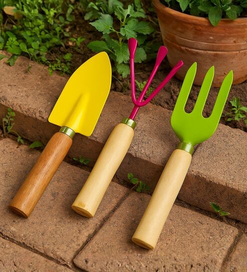 Set Of 3 Essential Gardening Tool Set