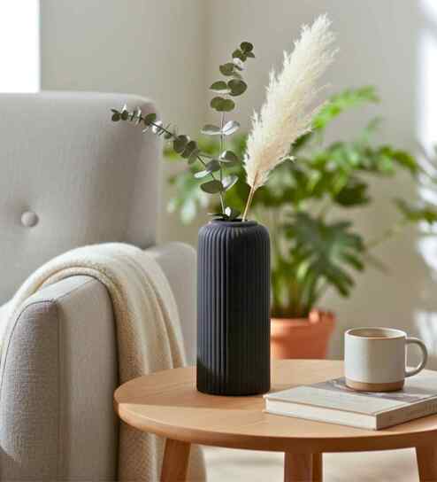 (1Pc) Black Ceramic  Ribbed Design Matt Finished 8 Inch  Table Vase