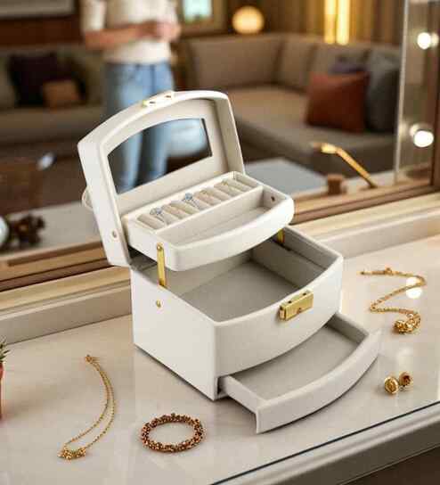 (1Pc) White Faux Leather Mirror Multiple Compartments with Lock Jewellery Organizer