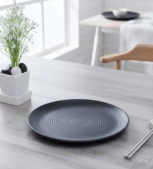 (Set of 4) 10 Inch Handmade Solid Ceramic Dining Plate (Black)