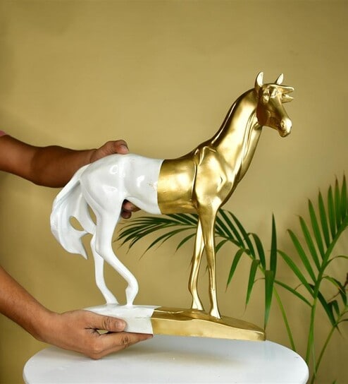 White Gold Stallion Showpiece