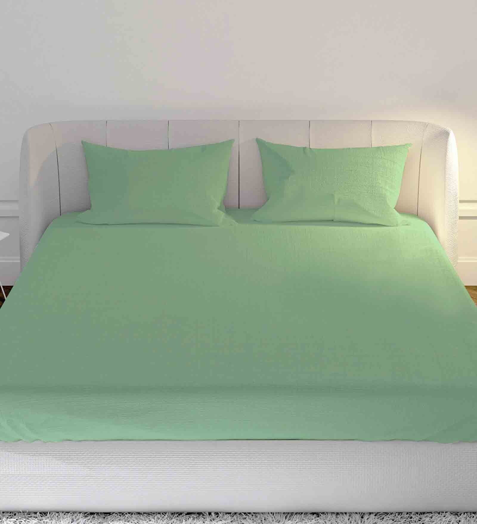 Green 144 TC 100 % Cotton Double Size Bedsheet With 2 Pillow Covers