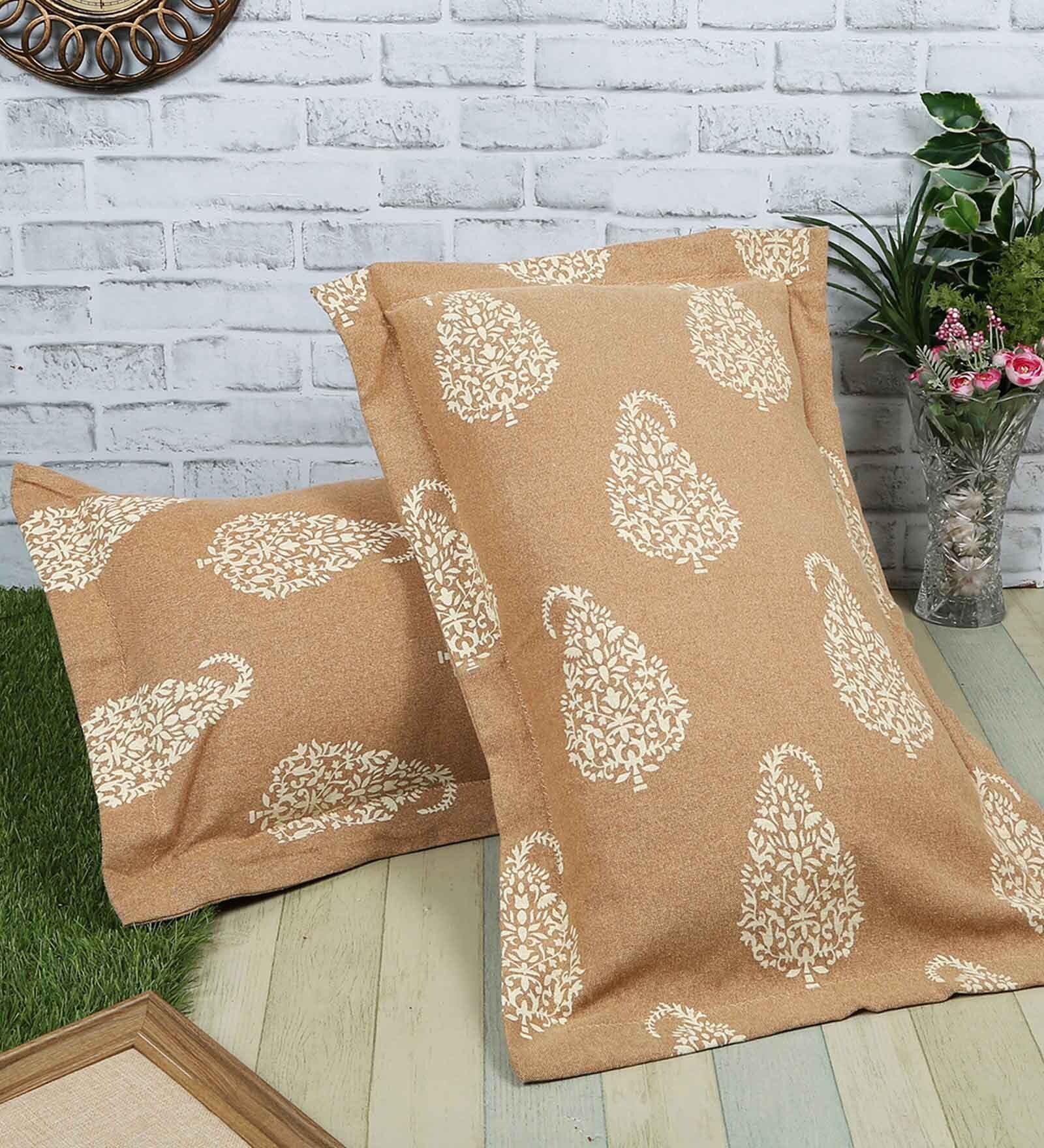 Brown Traditional 200 TC 100 % Cotton 27X17 Inches Pillow Covers (Set of 2)