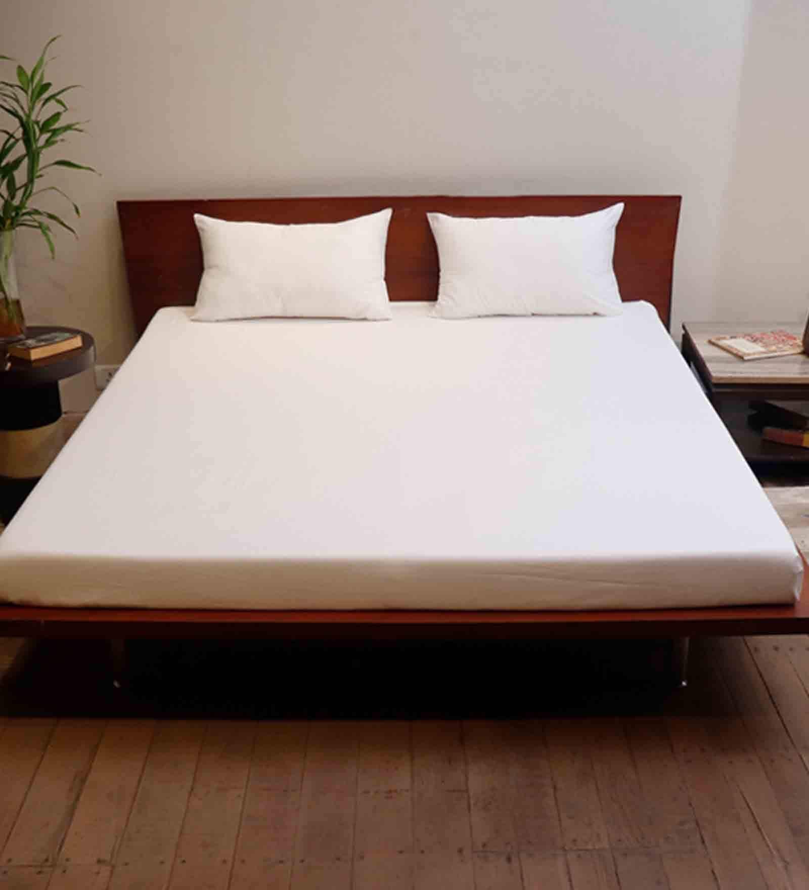 White Solid 300 TC Cotton Blend Queen Sized Bed Sheets with 2 Pillow Covers