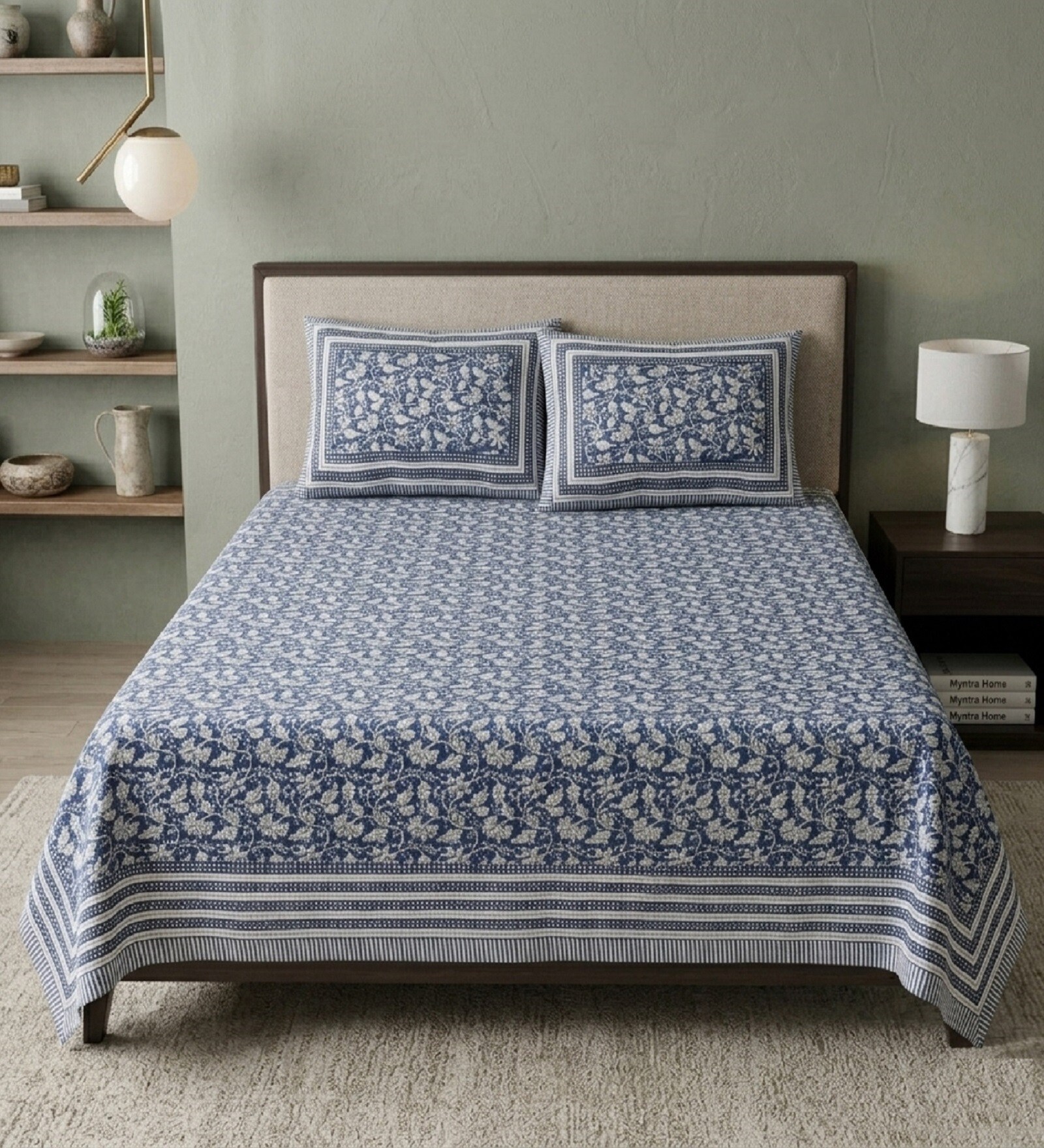 Blue Floral 210 TC 100% Cotton King Size Bedsheet with 2 Pillow Covers