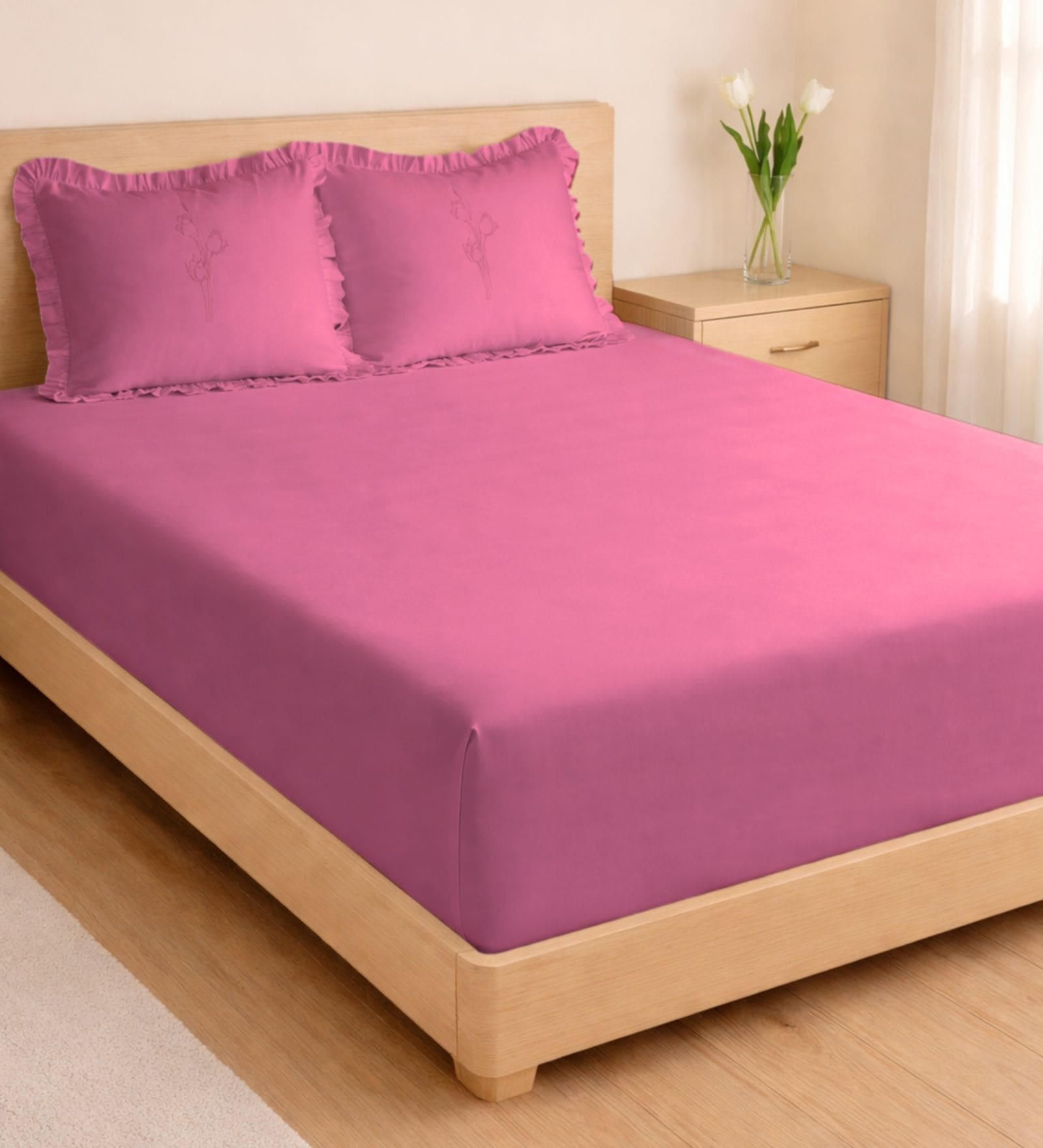 Lavender 1000 Tc Cotton Bedsheet Set With 2 Pillow Covers & 2 Embroidered Cushion Covers