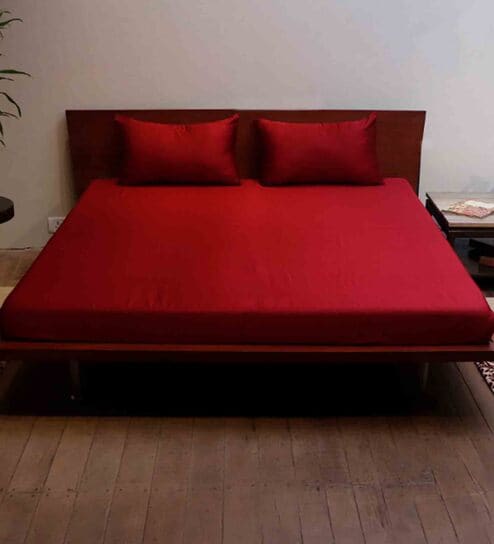 Maroon Solid 300 TC Cotton Queen Sized Bed Sheets with 2 Pillow Covers by Zeba