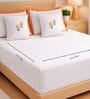 Peach 1000 Tc Cotton Contrast Bedsheet Set With 2 Pillow Covers & 2 Cushion Covers
