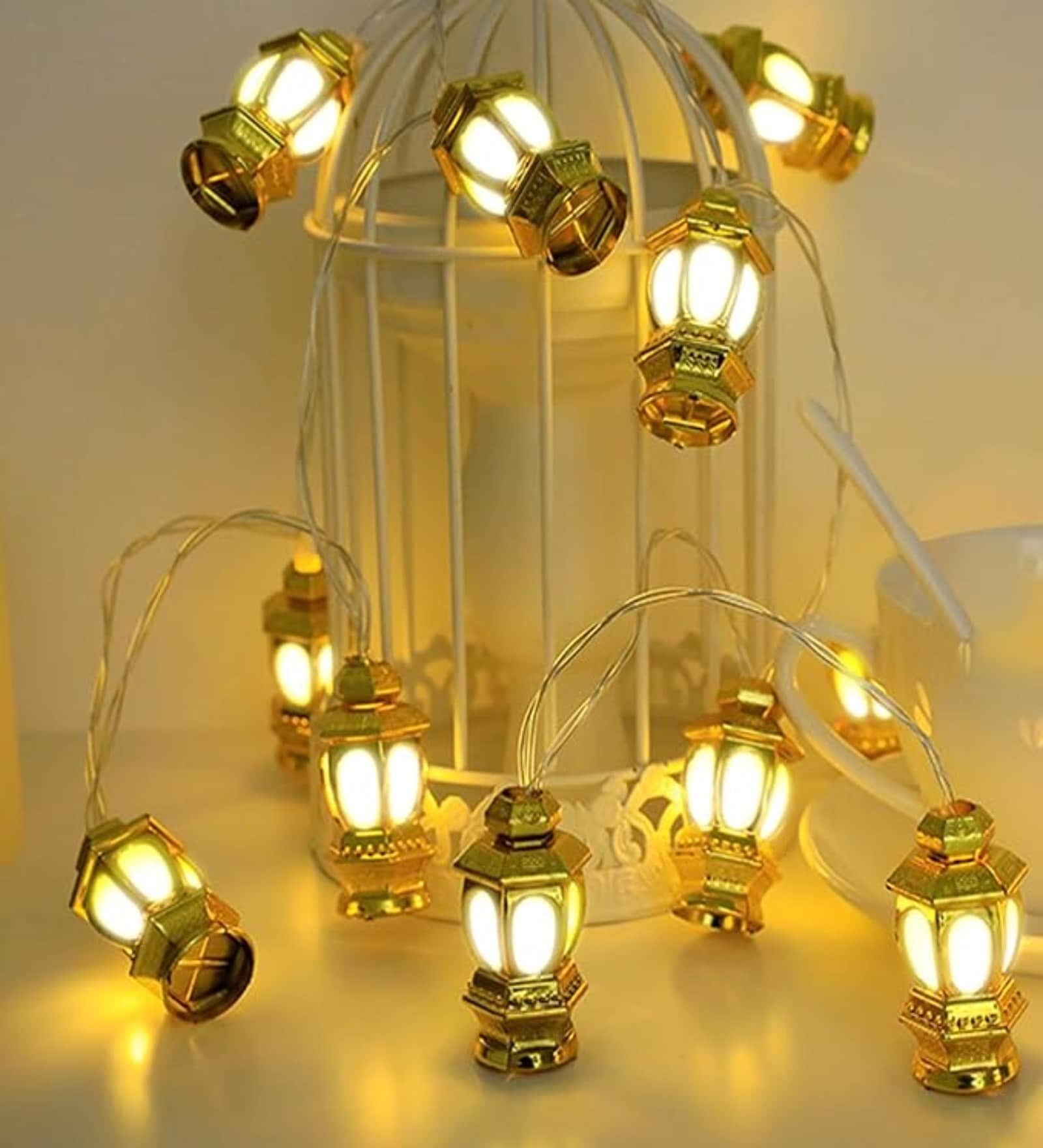 16 LED, Black Lantern Shaped 5 Mtrs LED String Light