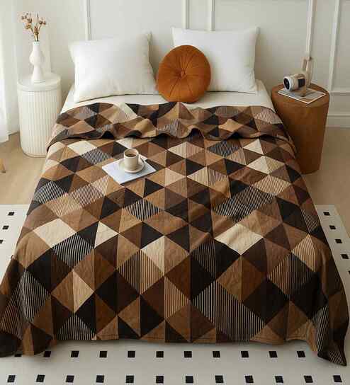 Brown Geometric 210 GSM Super Soft Doube Bed Blanket
