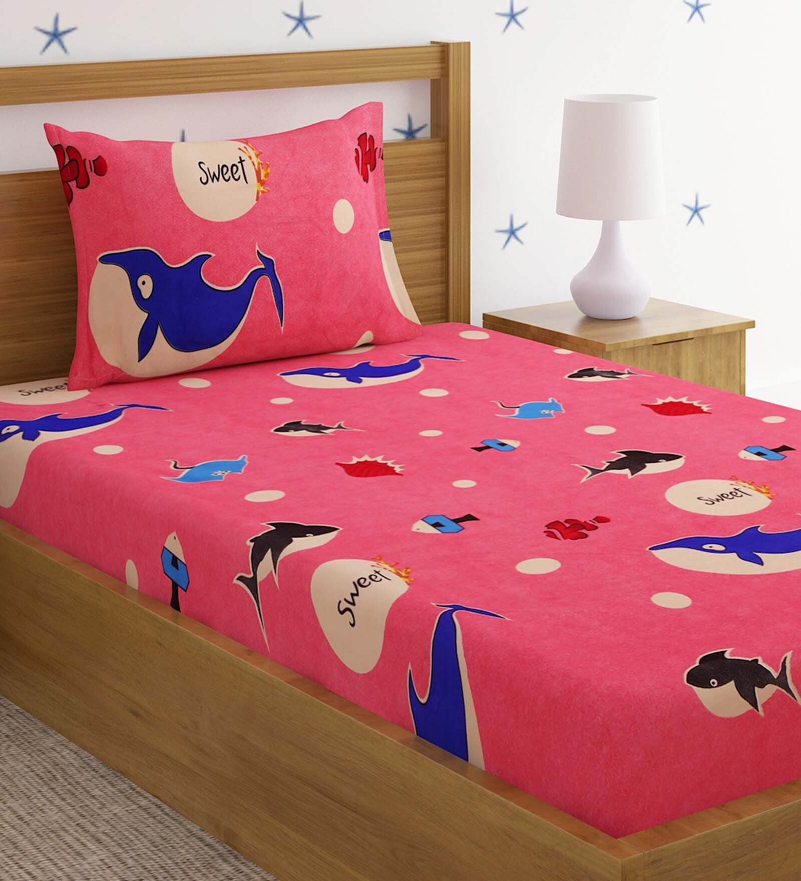 Multicolor Shark Print 220 TC Poly Cotton Single Size Bedsheet With 1 Pillow Covers