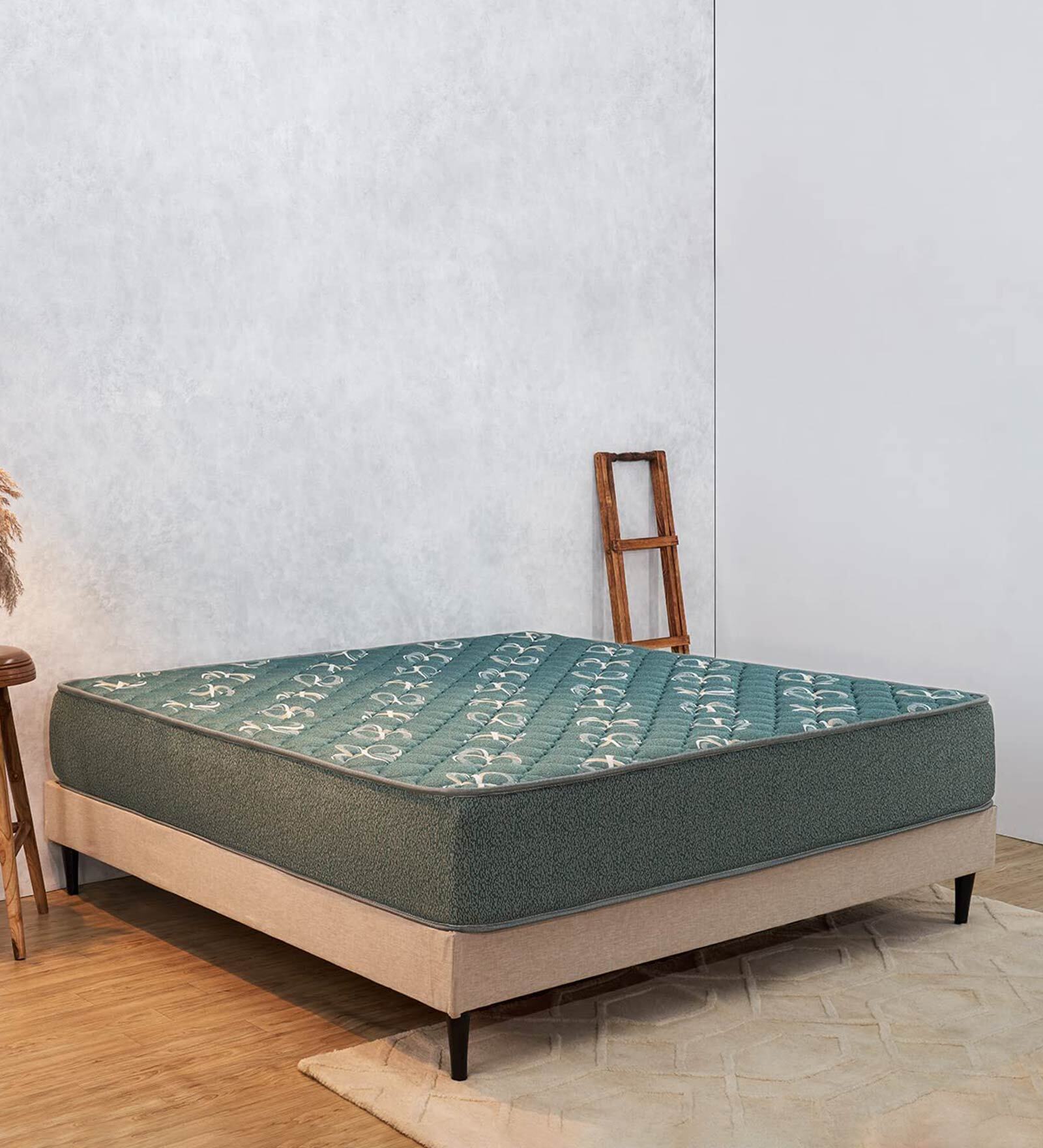 Buy 3Zoned EPE Foam 6 inch Pocketed Spring King Size Mattress in Green