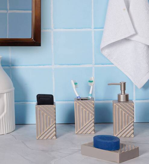 300 ML Set Of 4 Grey Porcelain Vintage Charm Bath Set