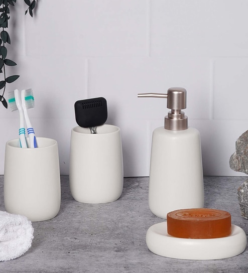 300 ML Set Of 4 White Porcelain Bath Bliss Set