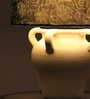 4 handles pot design white Ceramics Table Lamp