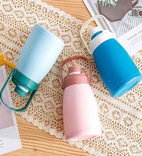 400 ml Glass Bottle with Handle and Spout Lid Inner (Assorted Colors)