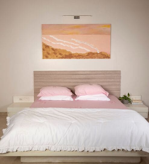 Pink 500 Tc Cotton Bedsheet Set With Self Embroidery & 2 Pillow Covers