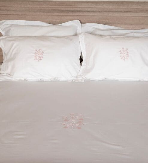 White With Pink 500 Tc Cotton Contrast Embroidered Bedsheet Set With 2 Pillow Covers