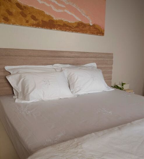 White With White 500 Tc Cotton Contrast Embroidered Bedsheet Set With 2 Pillow Covers