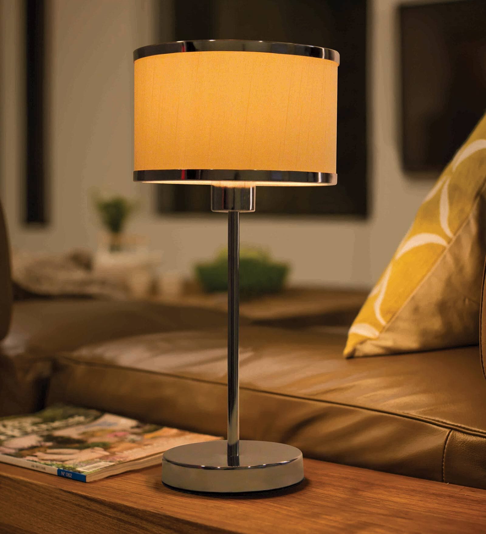 581877 Striker Table Lamp 1* E27
