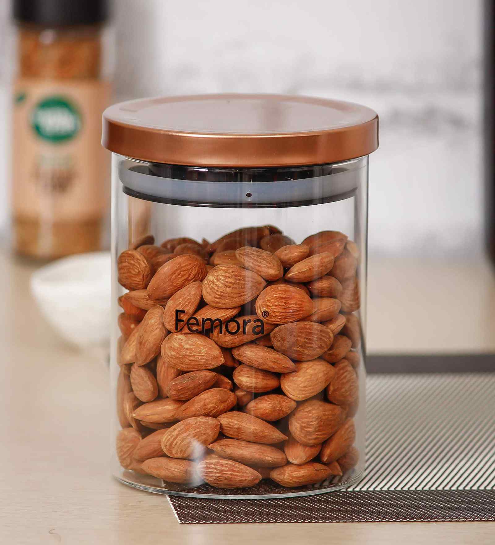 600 ml Borosilicate Glass Kitchen Storage Jar with Golden Metallic Lid