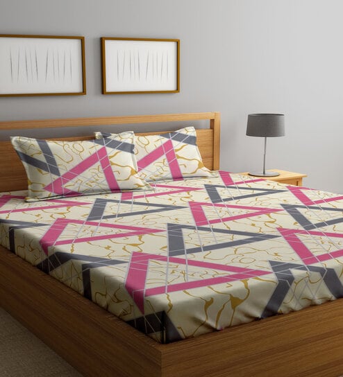 Multicolor Geometric 300 TC Poly Cotton  Double Bedsheet with 2 Pillow Covers by Klotthe
