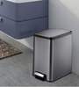 8 Litre Black Stainless Steel Dustbin