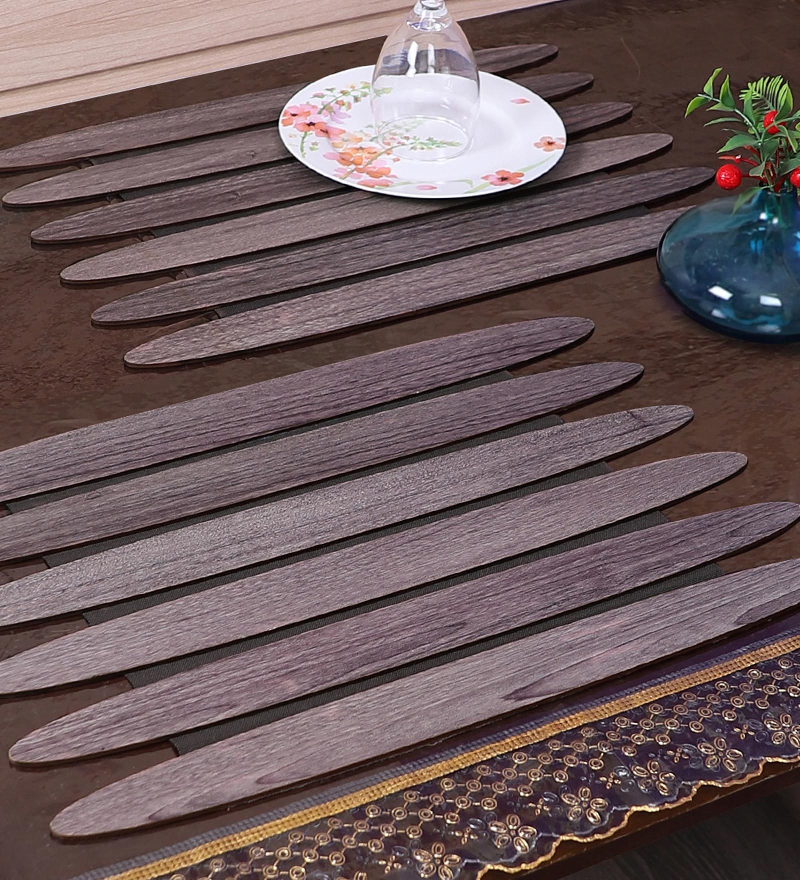 Abstract Pattern Set Of 6 Wooden Placemats
