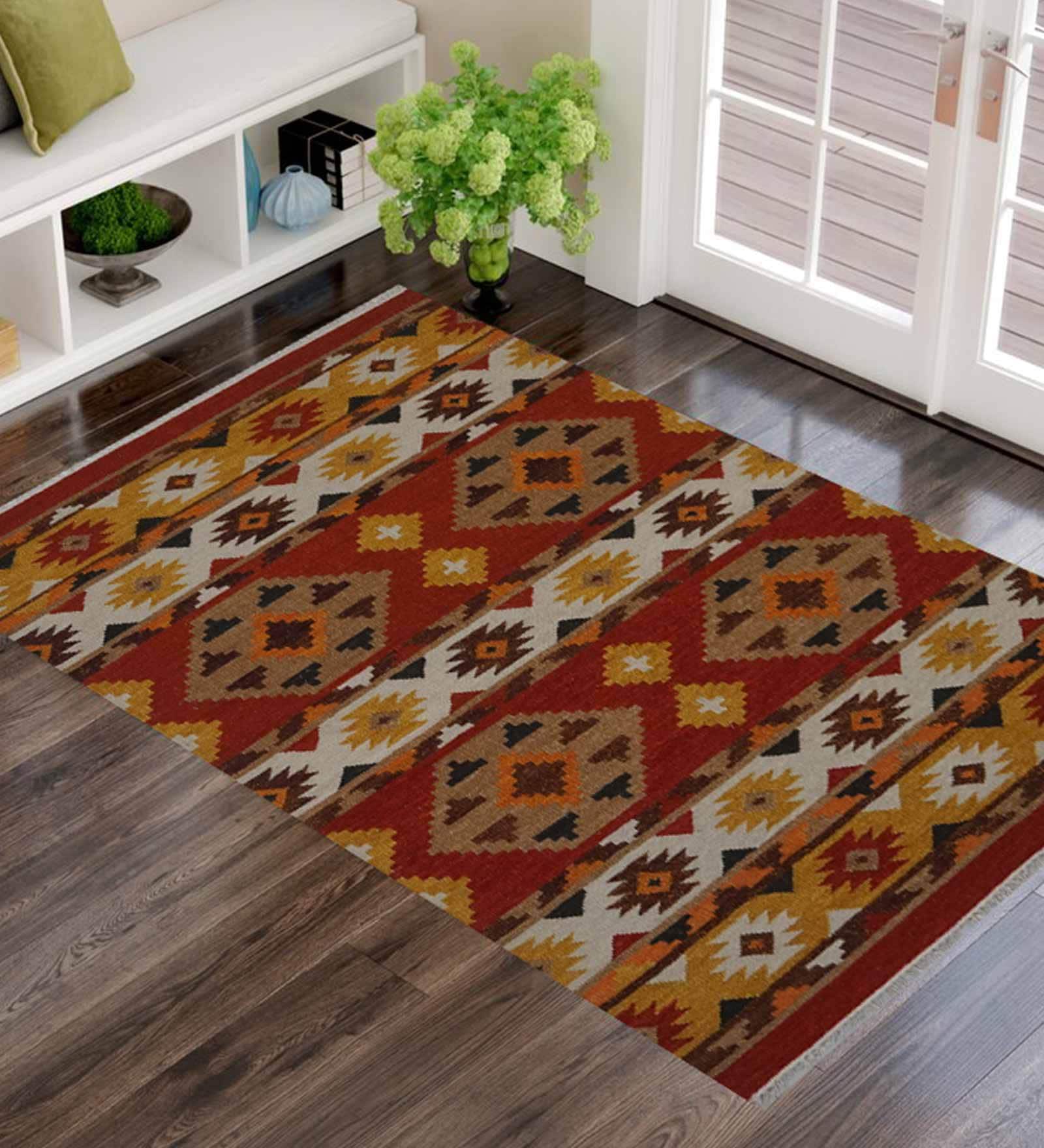 Brown Traditional Wool 4 X 6 Feet Dhurrie