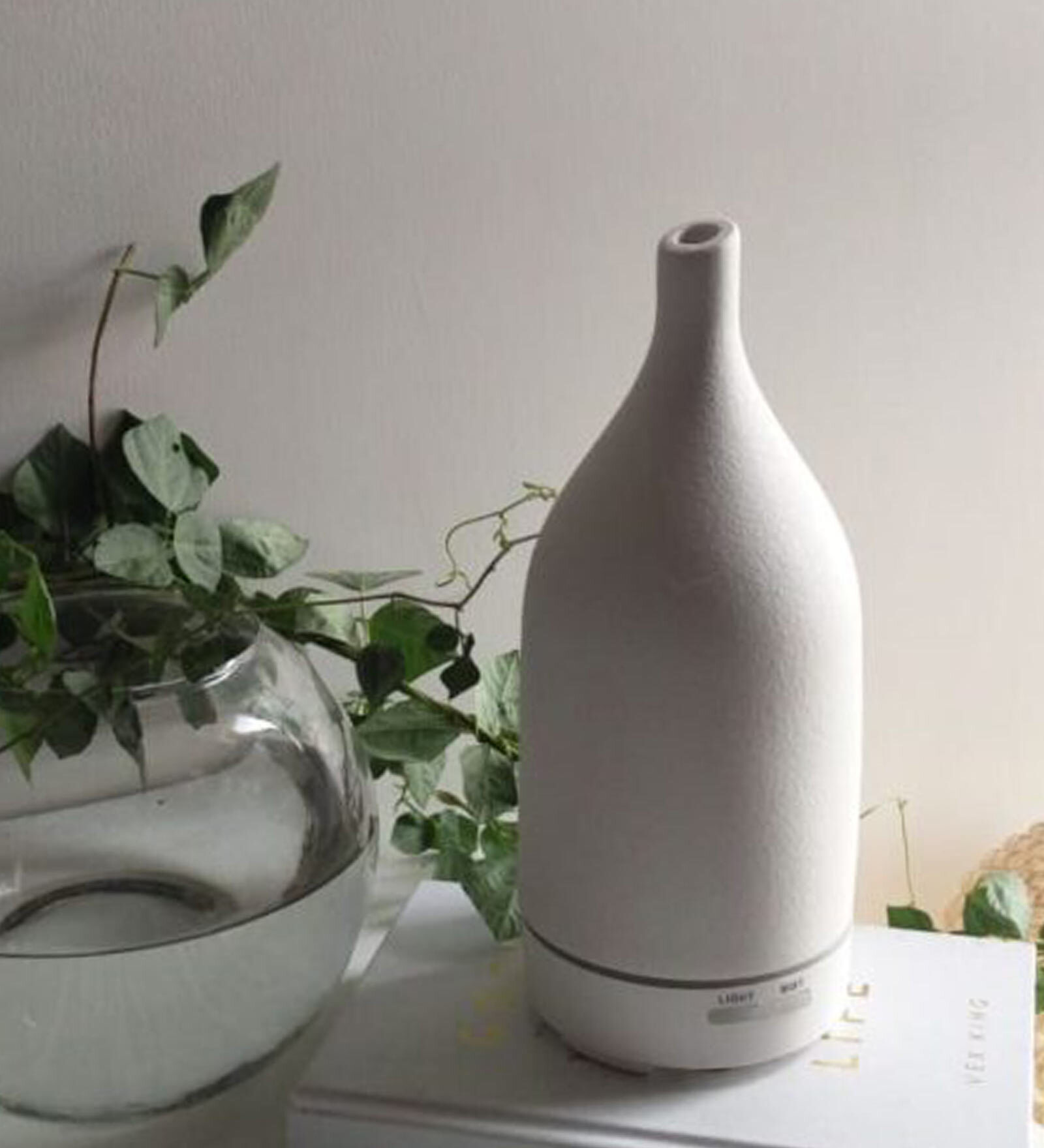 Air Matte White Aromatherapy Diffuser