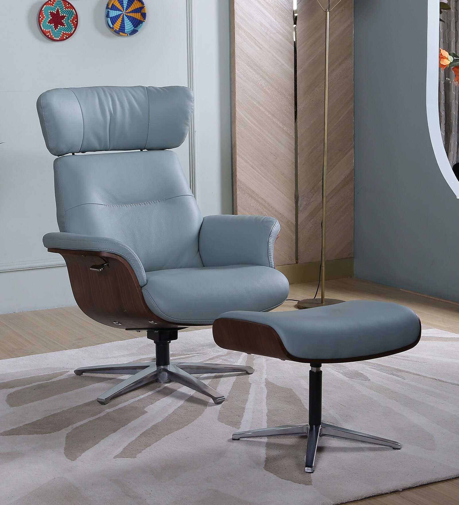Aland Leather Wing Recliner With Adjustable Headrest And Swivel Function