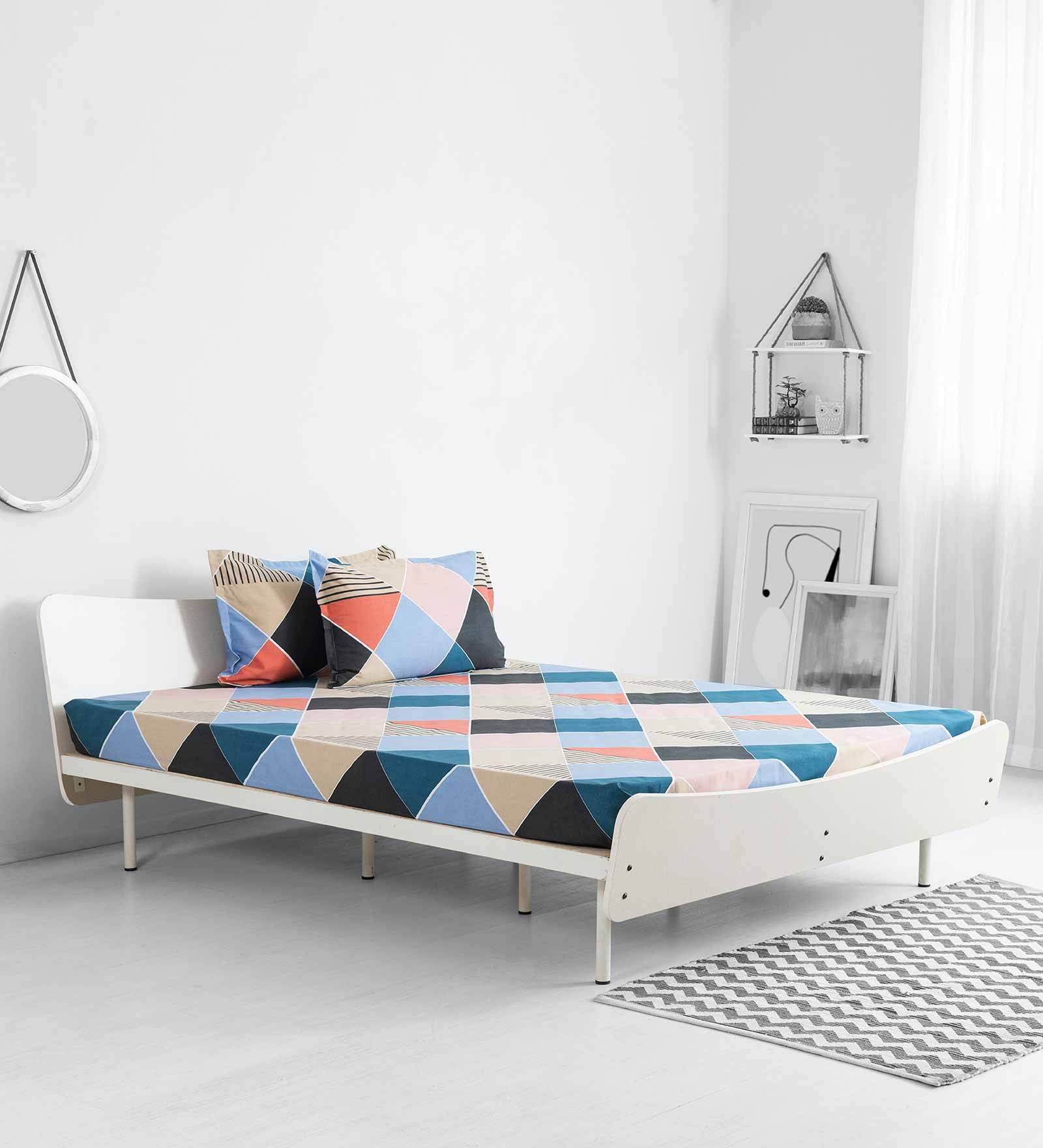 Allen Queen Size Bed in White Finish