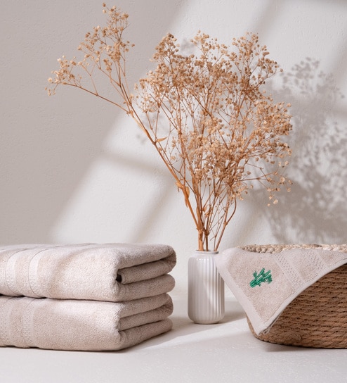 Almond Cream Bamboo and Cotton Solid 600 GSM Bath Towel Pack of 1