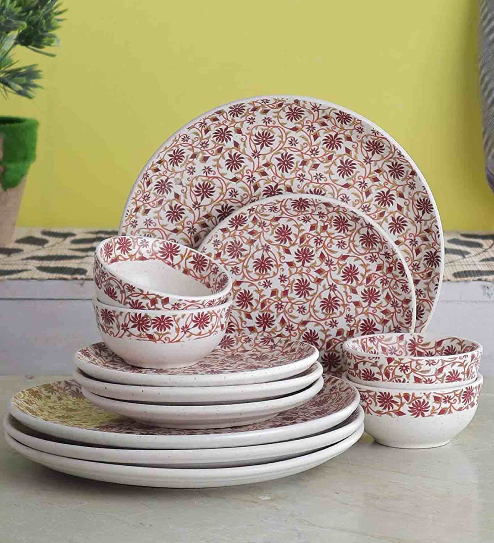 Amaryllis 12 Pcs White & Red Stoneware Dinnerware Set