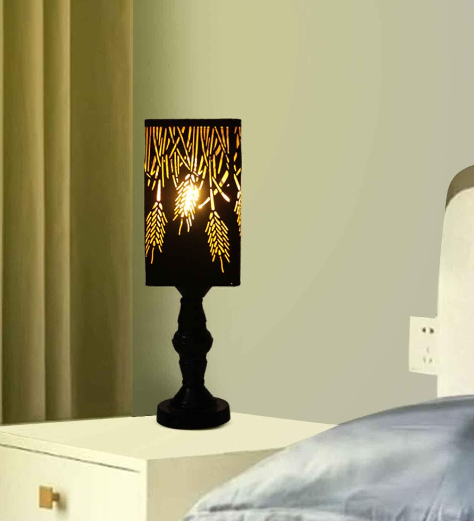 Anitque Intricated Iron Base Metal Night Lamp (Black)