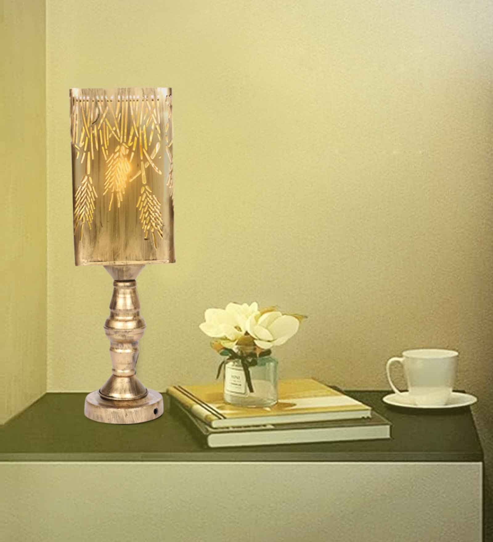 Anitque Intricated Iron Base Metal Night Lamp (Brown)