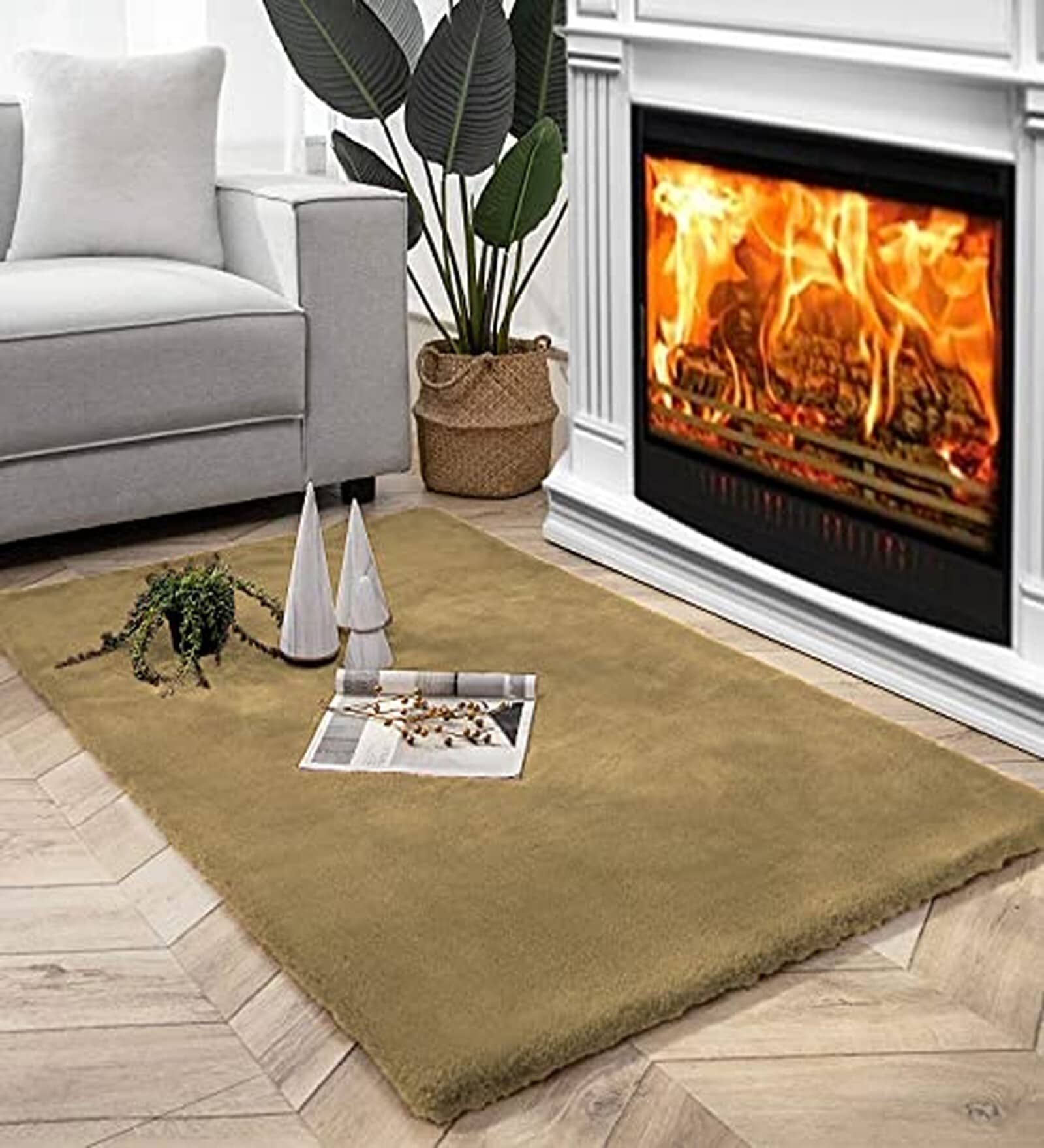 Anti Gold Solid Polyester 3 X 5 Feet Machine Made Carpet