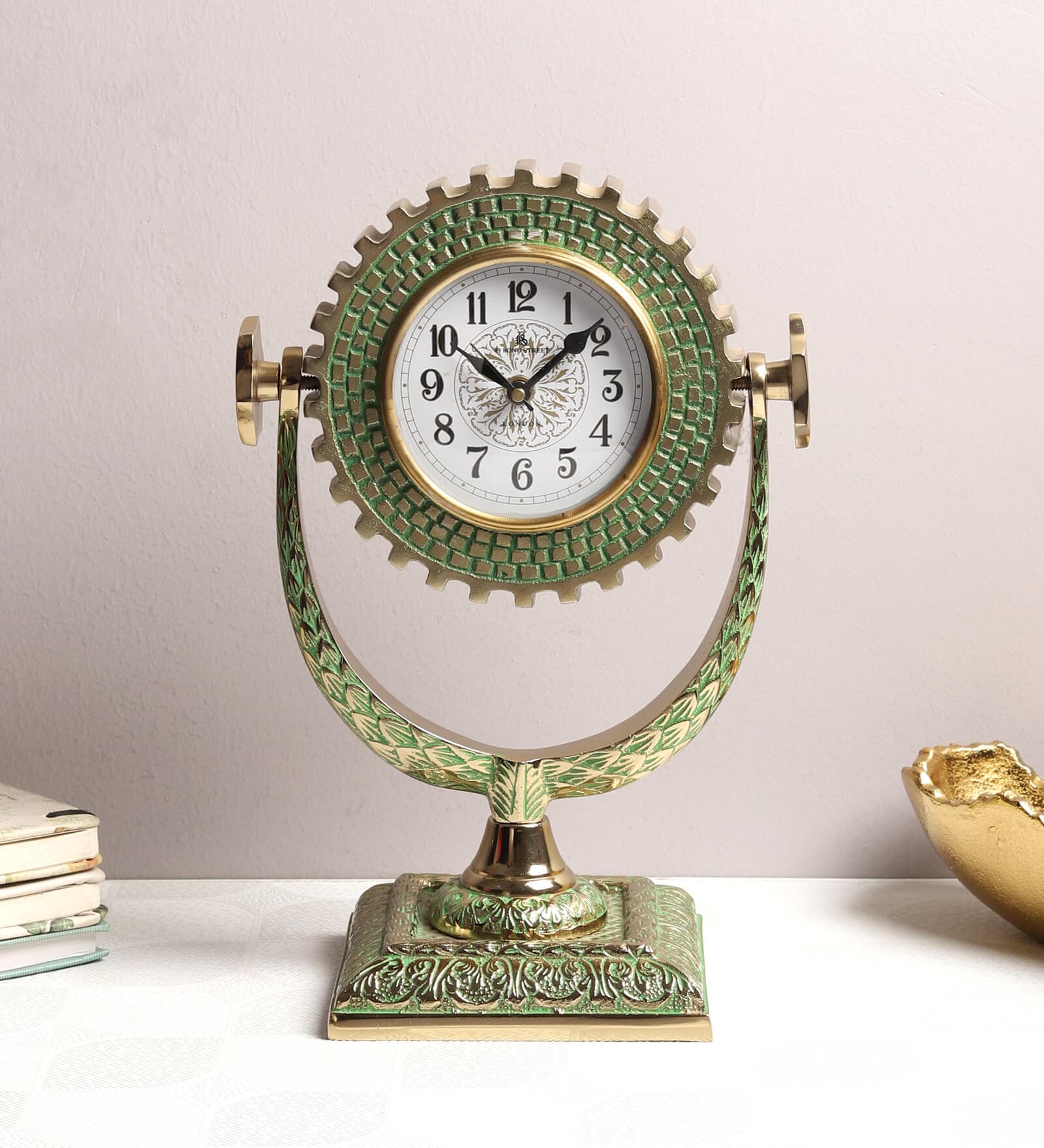Antique Aluminium Table Clock (1 Piece)