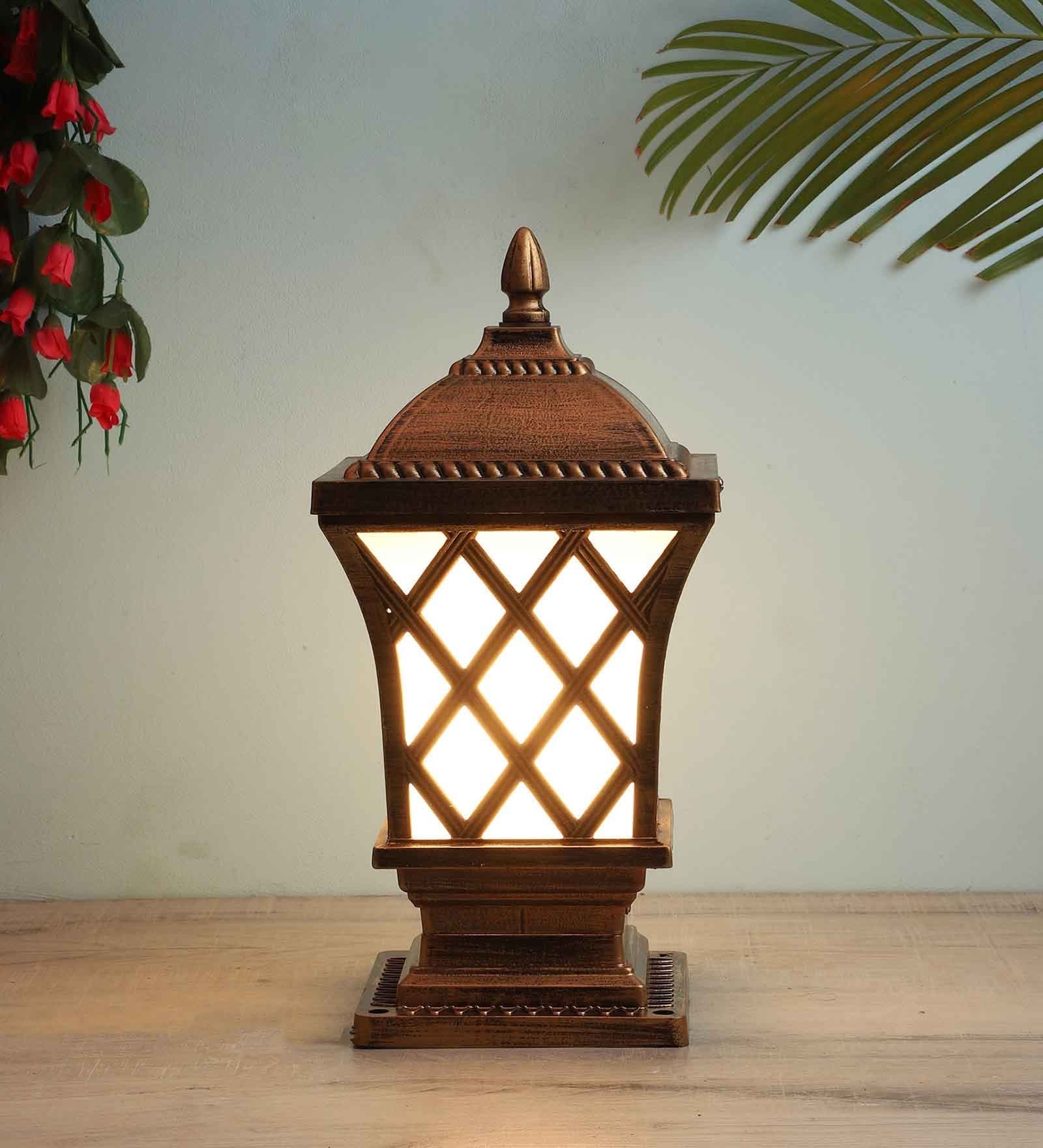Antique Gold Aluminium Gate Light