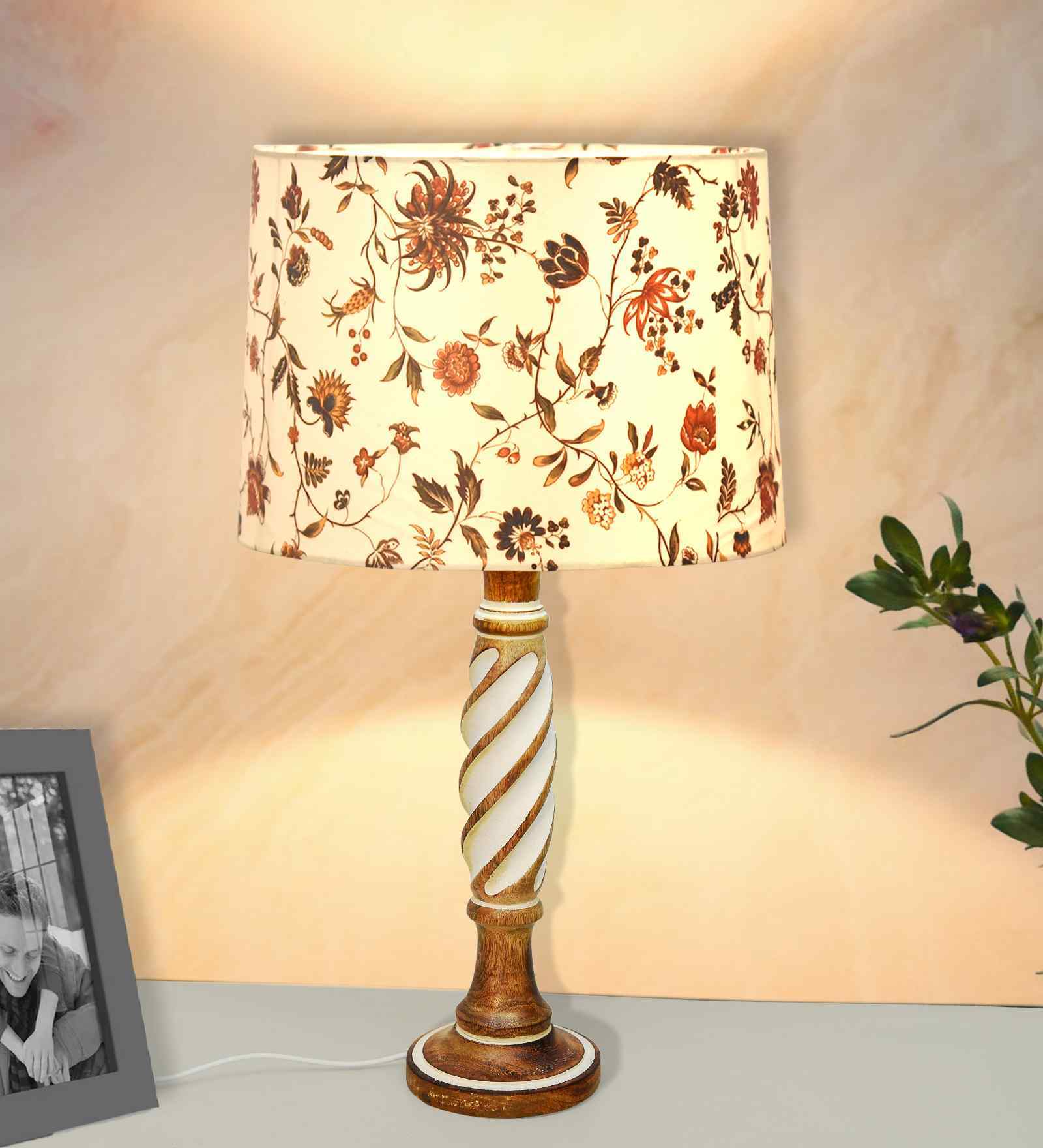 Antique White Twister Wood Table lamp