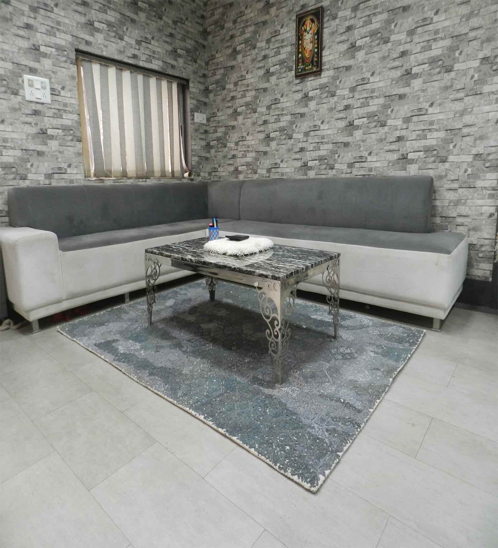 Aqua Abstract Wool 6 ft x 9 ft Hand tufted Carpet