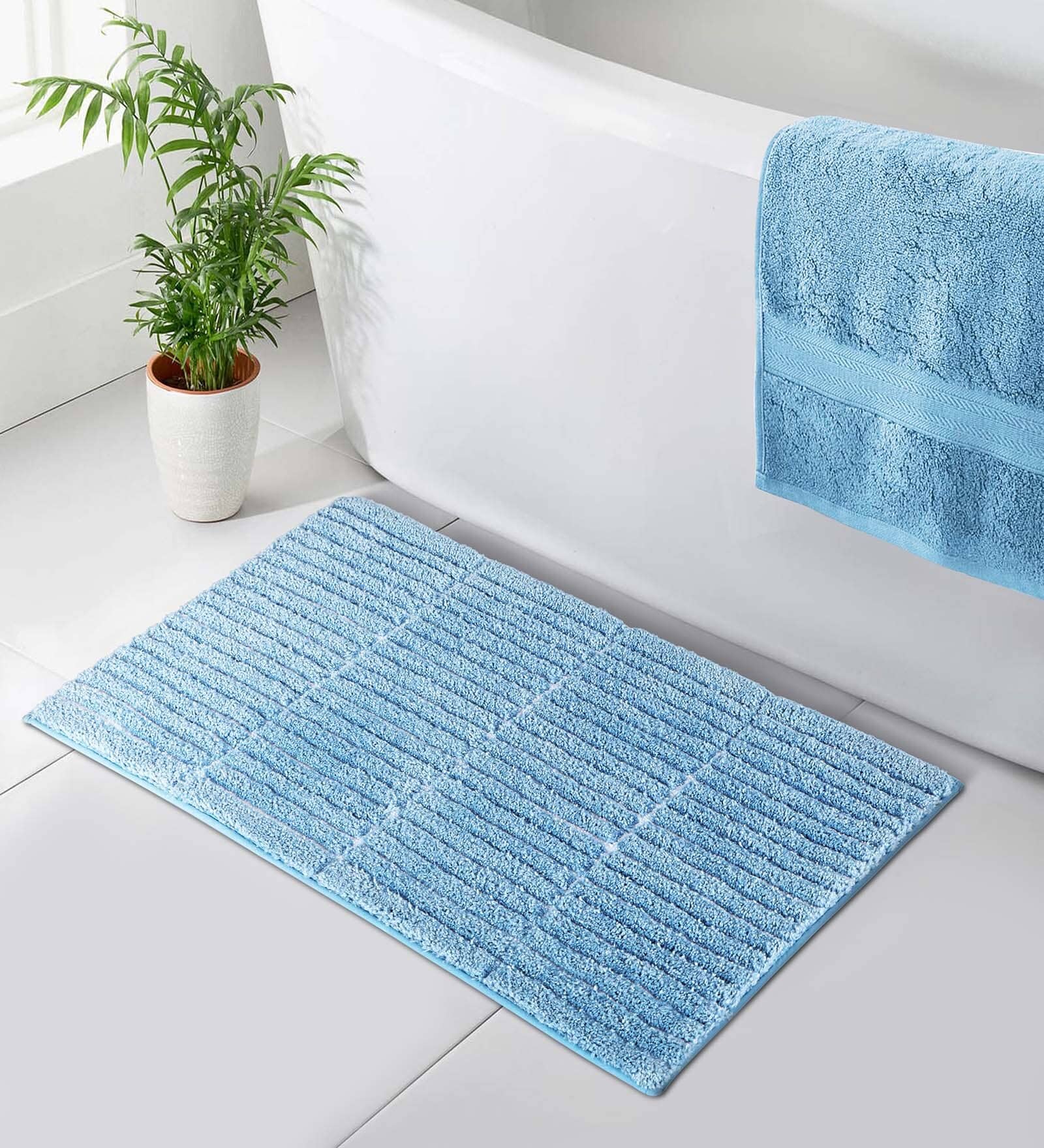 Aqua Polyester 32X20 Inches Anti-Skid  Bath Mat