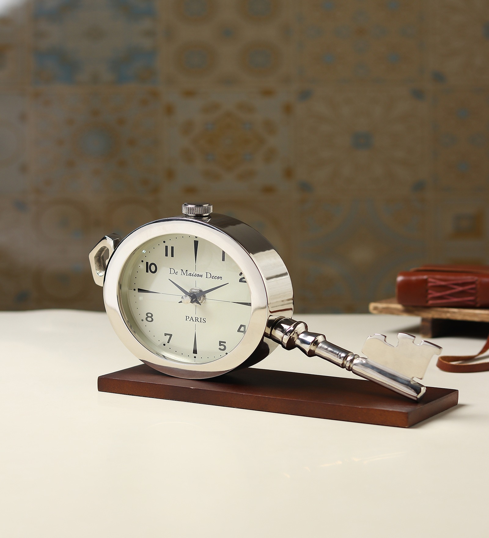 Areios Table Clock In Silver