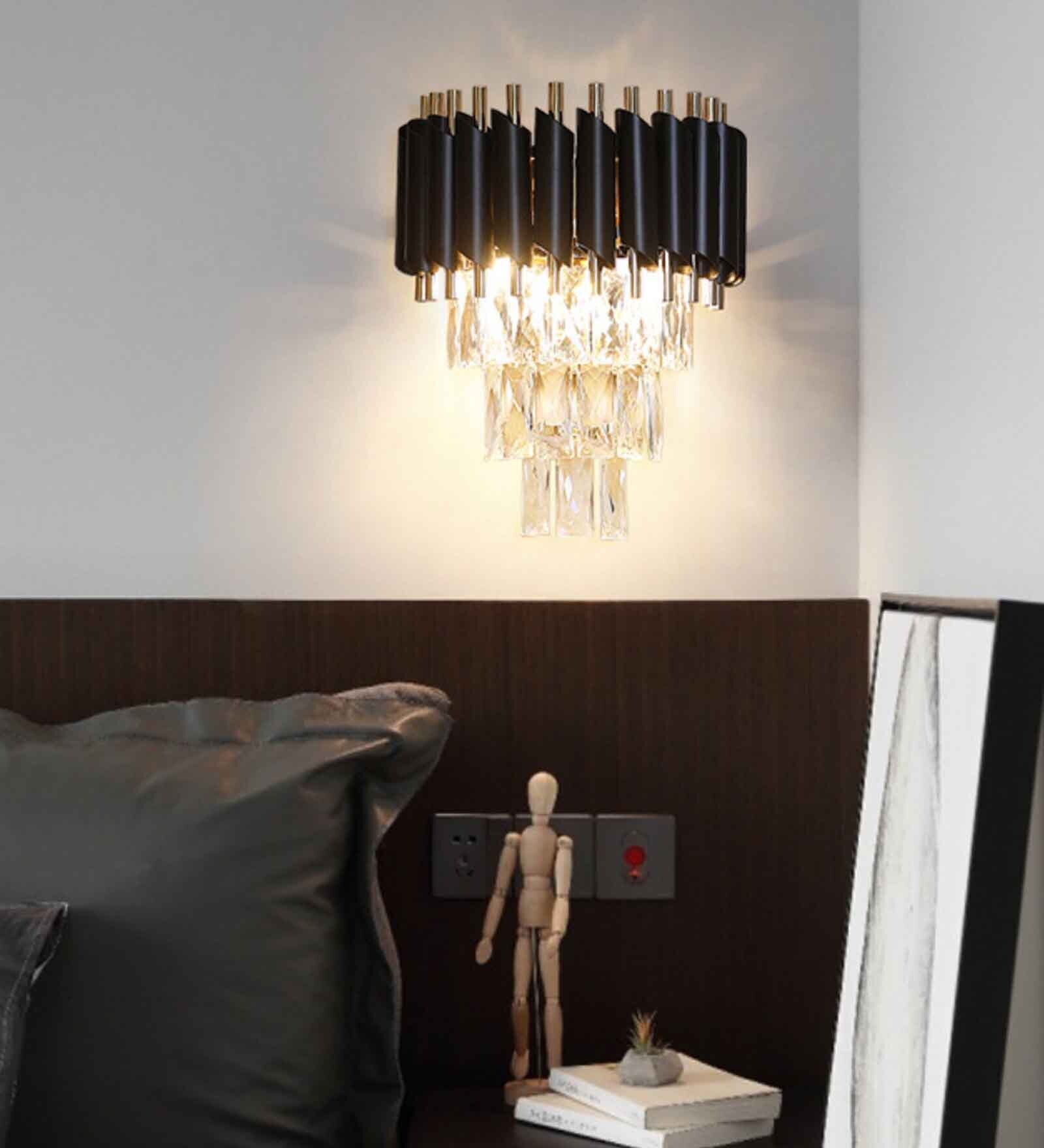 Grand Crystal Wall Lamp