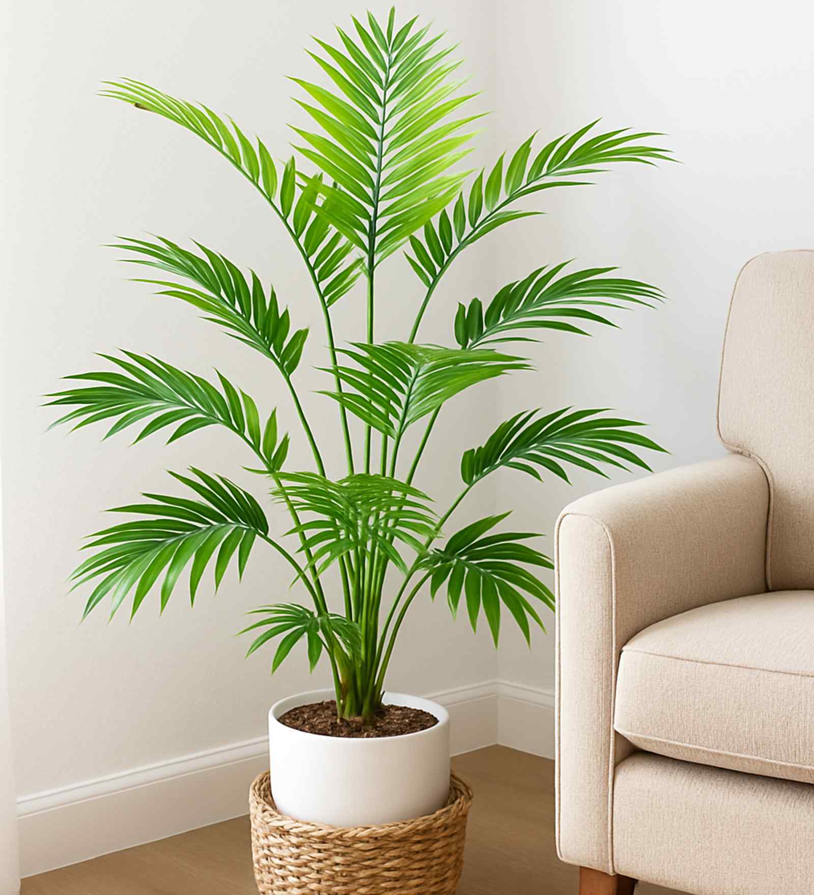 Set Of 4 Green Plastic Palm Plants Artificial Plants