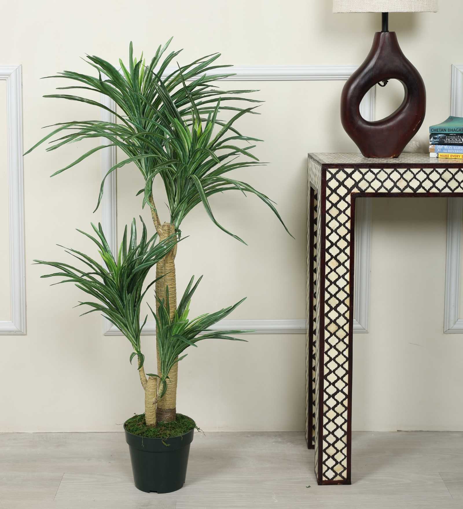 Green Yucca Artificial Plant with Pot
