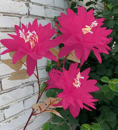 Set Of 2 Red Plastic 2 Sticks Dahlia Artificial Flowers