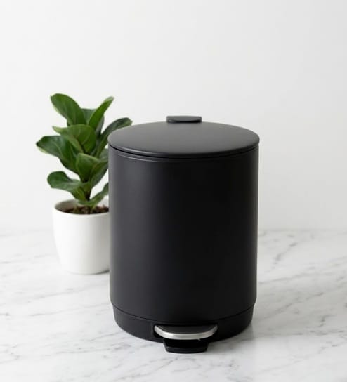 Black Metal Astra Trash Bin 5 Ltr