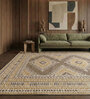 Soft Tribal Geometric Rug 5'6X7'6 ft| Wisteria & White Carpet Dhurrie